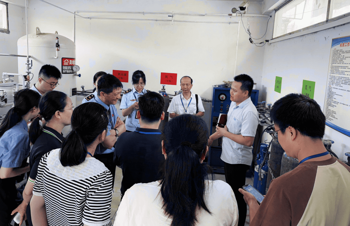 守护“生命氧”：广西医疗器械行业协会协力筑牢医用氧气安全防线